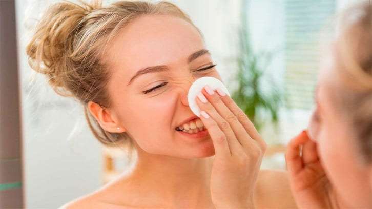 Tẩy trang đúng cách: 4 bước cho làn da khỏe đẹp không tì vết 2 cong dung cua viec tay trang dung cach