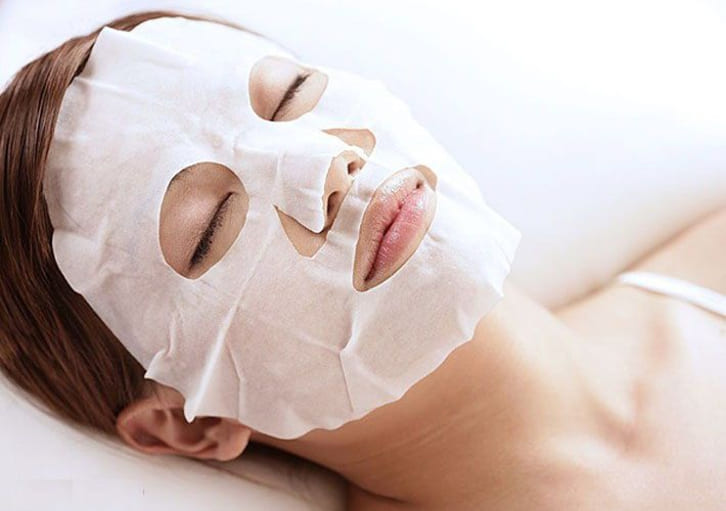 Có nên đắp mặt nạ trước khi makeup? Bí quyết lớp nền không mốc 3 mat na giay