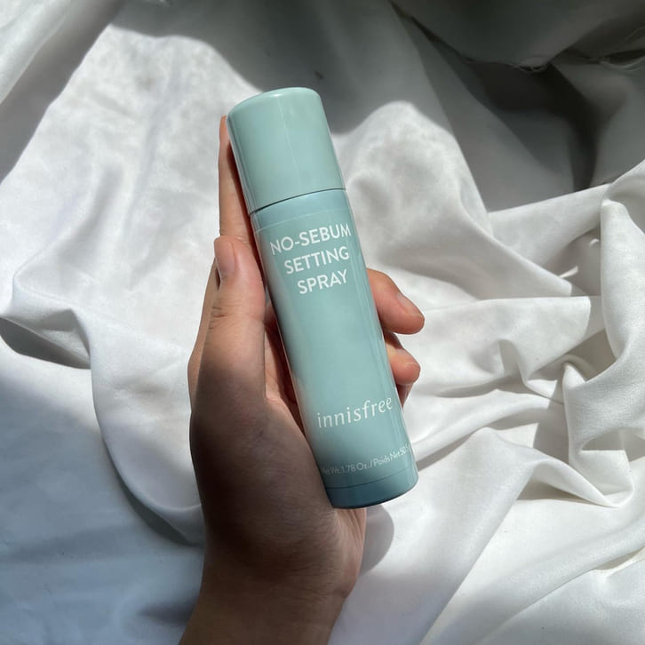 xit khoang innisfree no sebum setting spray